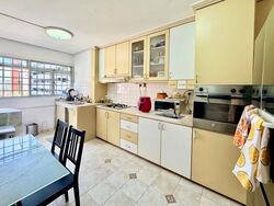 Blk 215 Tampines Street 23 (Tampines), HDB 3 Rooms #596561501